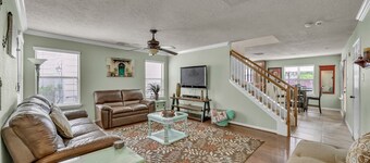 Easy Access to Houston, SH 99 Access, Comfortable Home for Families or Work