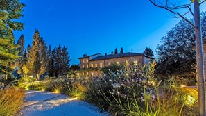 Villa | 8 Schlafzimmer