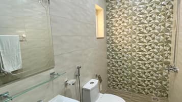 Deluxe Double Room | Bilik Mandi