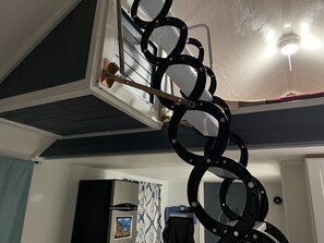 Interior - Studio Sanders Beach (Coeur d'Alene)