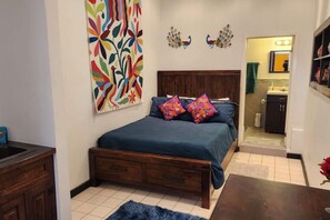 1 bedroom, desk, iron/ironing board, WiFi