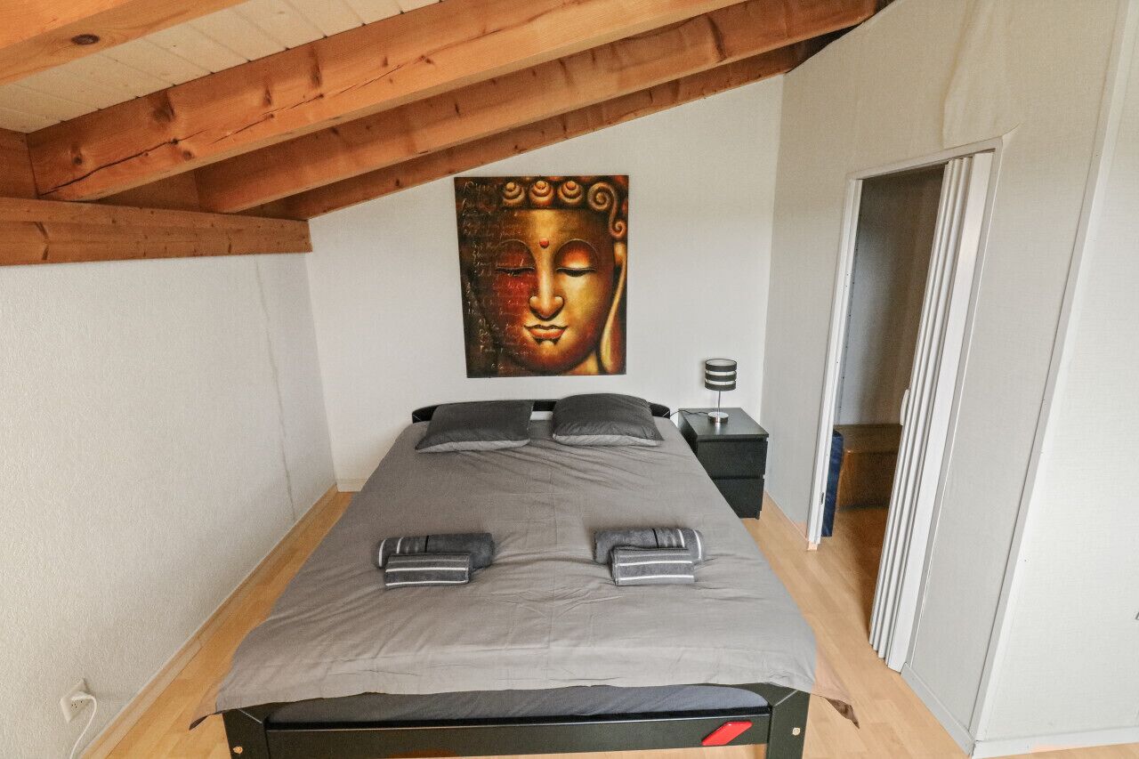 Iron/ironing board, WiFi (free), bed sheets