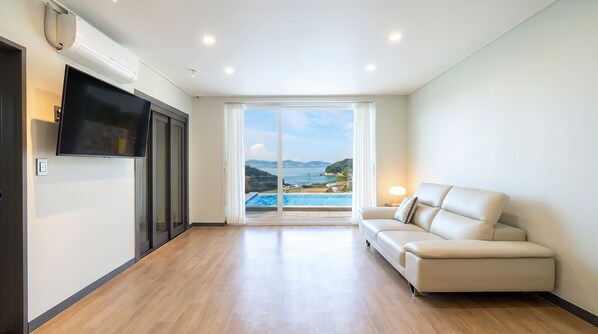 Basic Room, 2 Bedrooms (U9STAY)