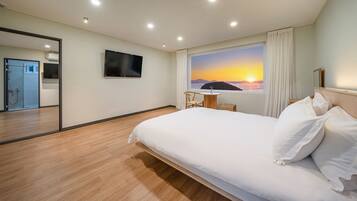Basic Room, 2 Bedrooms (U9STAY) | 2 bedrooms, free WiFi