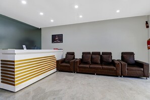 Reception - Treebo Blueberry Inn (Bengaluru)