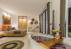 4 Schlafzimmer, Zimmersafe, Schreibtisch, Bügeleisen/Bügelbrett