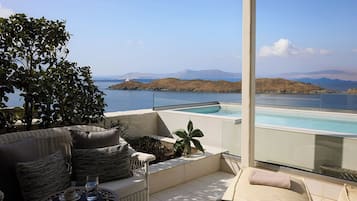Harmony Hydra Room | Vista del balcón