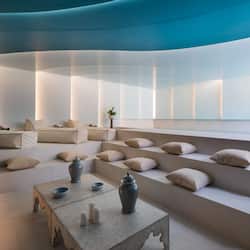 Sauna, steam room, aromatherapy, facials, 1 treatment room, massages