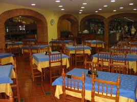 Se sirven desayunos, almuerzos, cenas y brunch