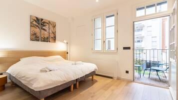 1 slaapkamer, een bureau, een strijkplank/strijkijzer, gratis wifi