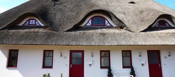 BODDENgut - Holiday home "Uferschwalbe" directly in nature