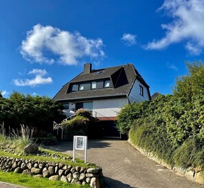Exterior - Cozy vacation apartment with terrace in Hörnum in Haus Schössler (Hörnum auf Sylt)
