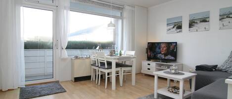 Fernseher, Stereoanlage