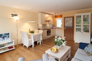 Televisión, reproductor de DVD y estéreo 