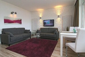 Fernseher, Stereoanlage