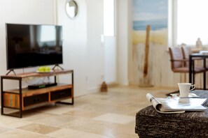 Interior - Fantastic sea view over the east side to the islands of Föhr and Amrum. (Hörnum auf Sylt)