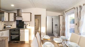 Fridge, dishwasher, electric kettle, toaster