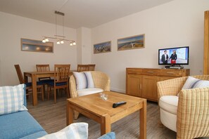 Fernseher, Stereoanlage