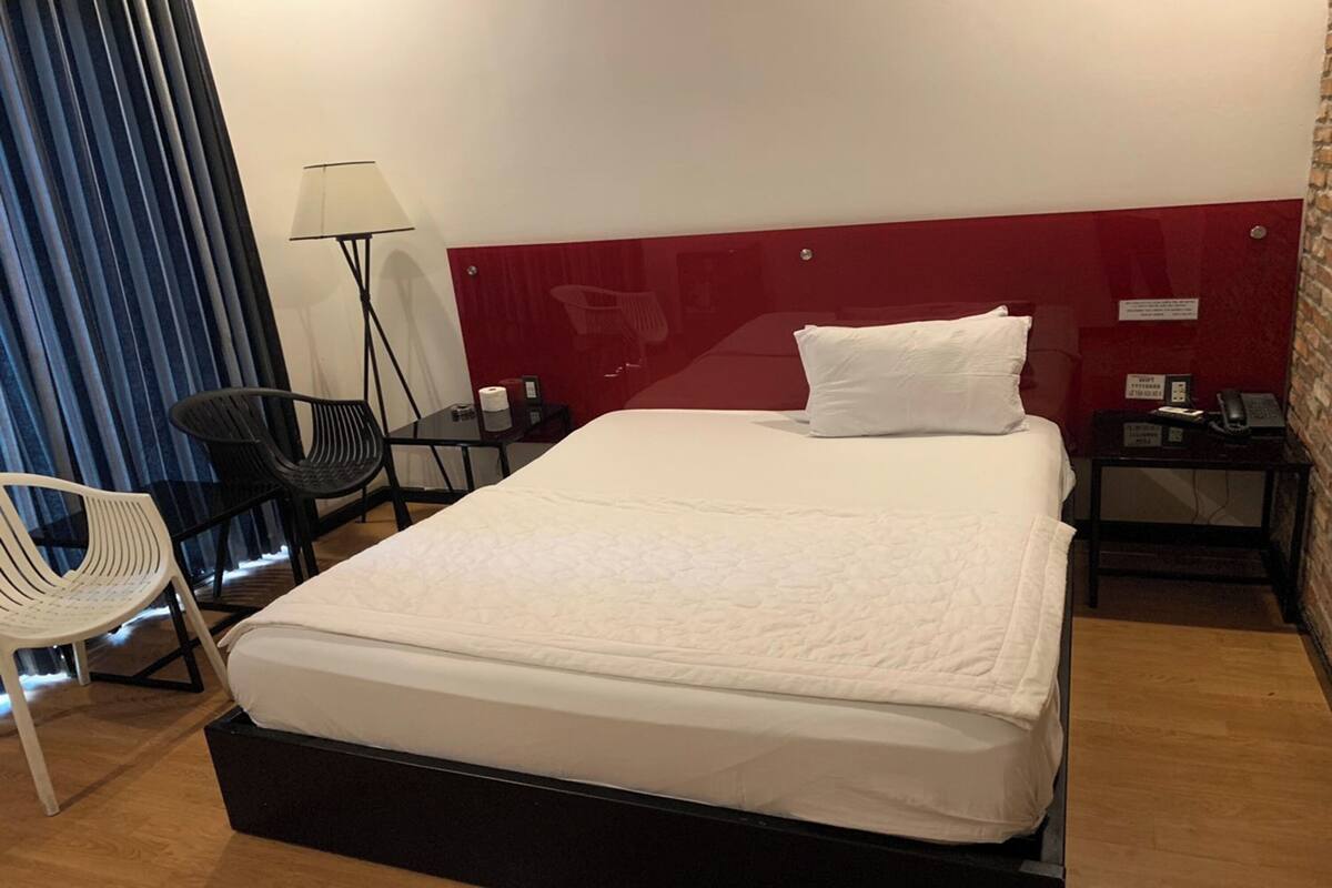 Double Room | Desk, free WiFi