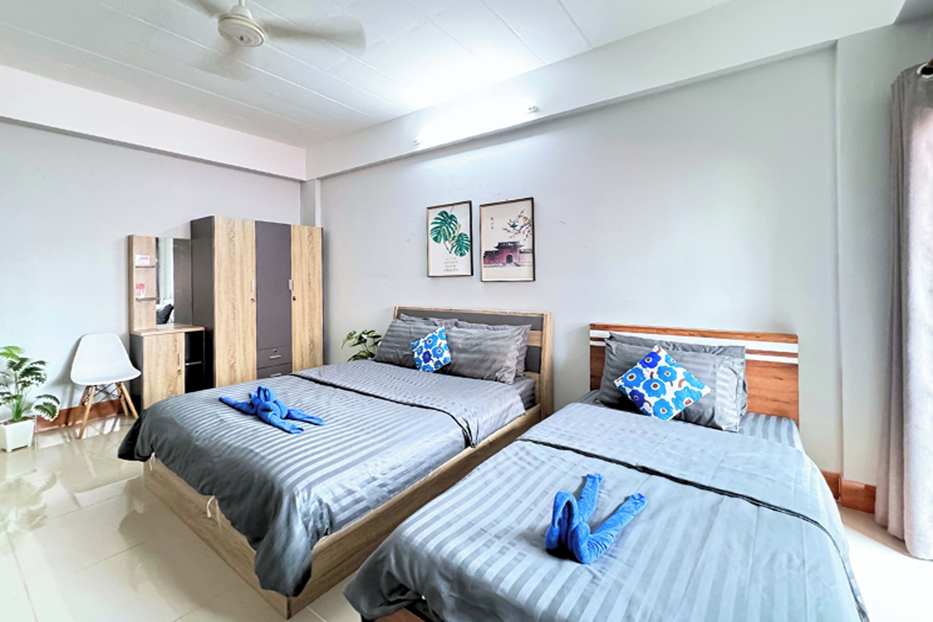 Family Room | Minibar, free WiFi