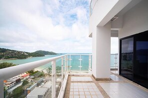 View from room - Patong Tower Beach Apartment By Seesea (Patong)