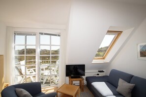 Fernseher, Stereoanlage