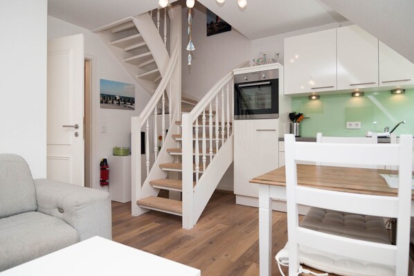 Interior - Apartment on 2 levels with a small roof terrace. (Hörnum)