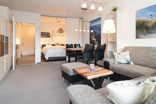 Fantastic location in the immediate vicinity of the west beach