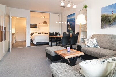 Fantastic location in the immediate vicinity of the west beach