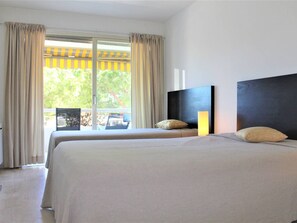 2 室のベッドルーム、WiFi
