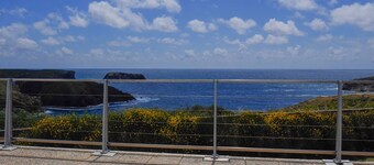 Spacious family house facing the sea on Belle-Île