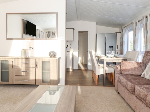 Dining - Ursa (Morpeth)