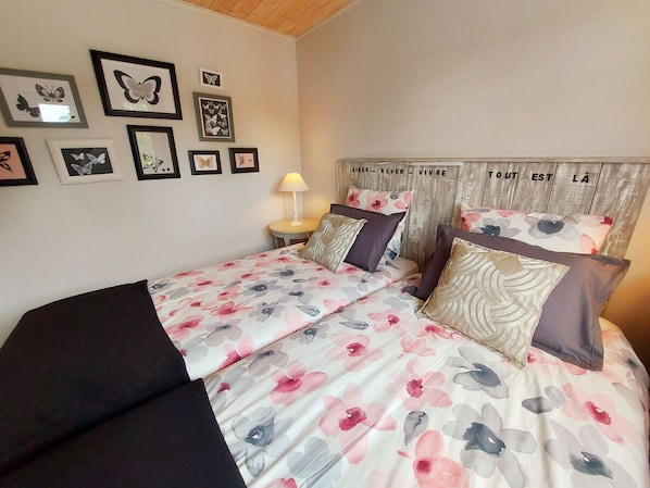 2 bedrooms