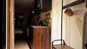 Apartment, 1 Queen Bed | Interior