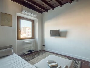 1 camera, accesso a Internet