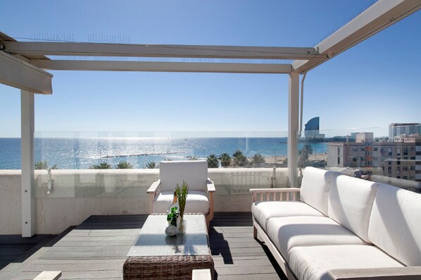 Property grounds - Luxury 1 bedroom apartment with private rooftop terrace in Barceloneta (Barcelona)