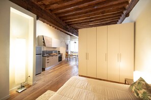 1 camera, ferro/asse da stiro, Wi-Fi gratuito, lenzuola