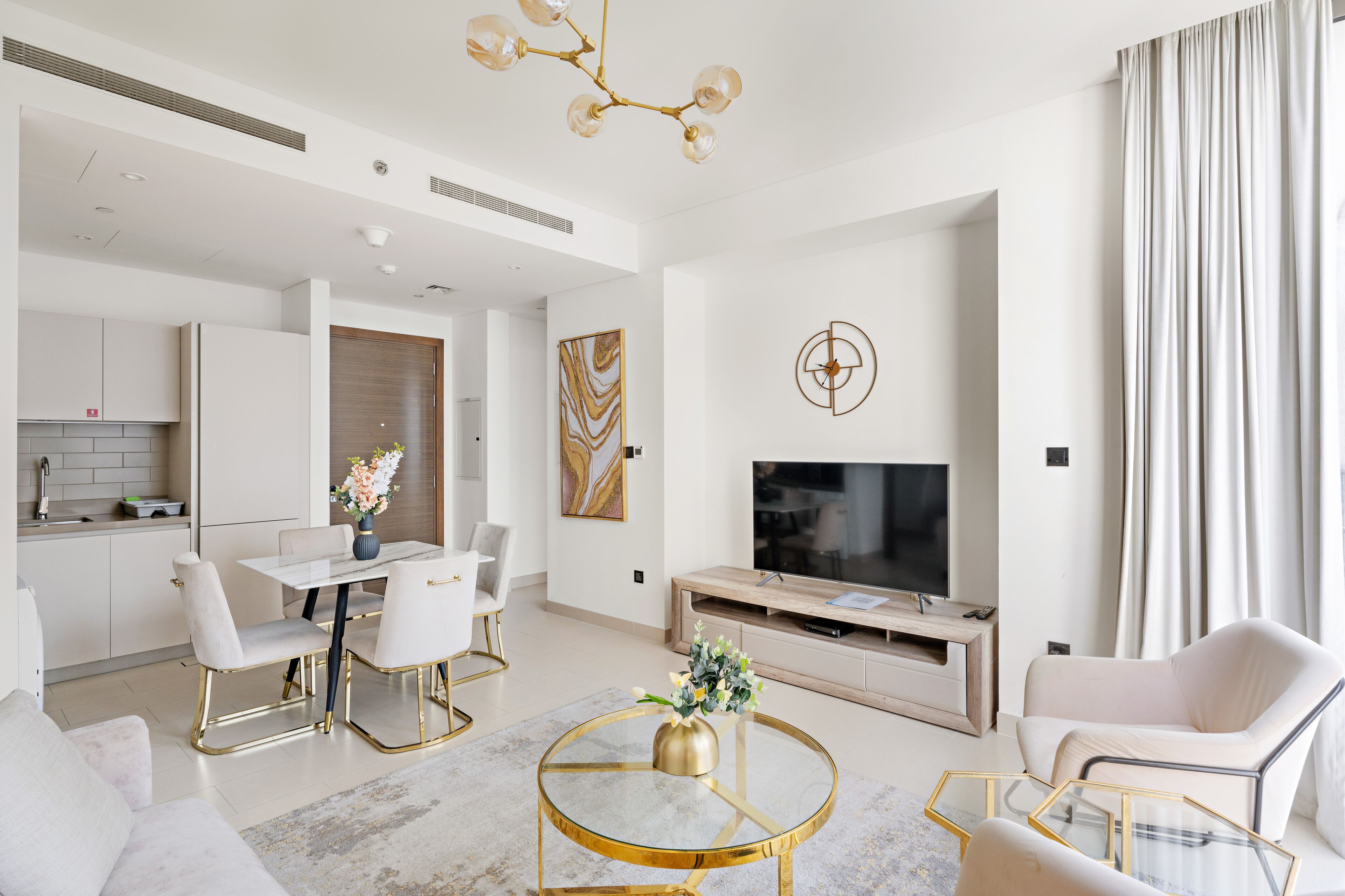 TV connectée, table de tennis de table