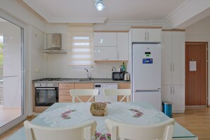 Fridge, microwave, oven, dishwasher