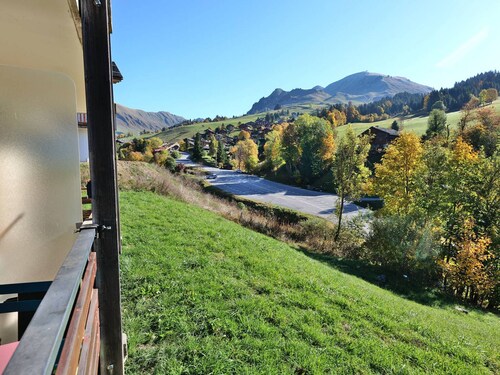 Cozy studio for 4 with balcony, peaceful and near slopes
