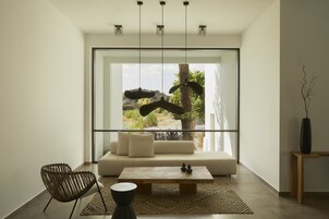 Sala de estar en el lobby