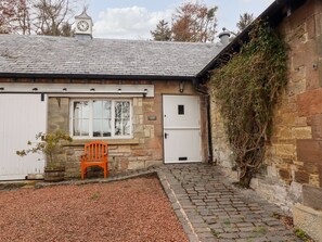 Exterior - Harness Lodge (Seahouses)