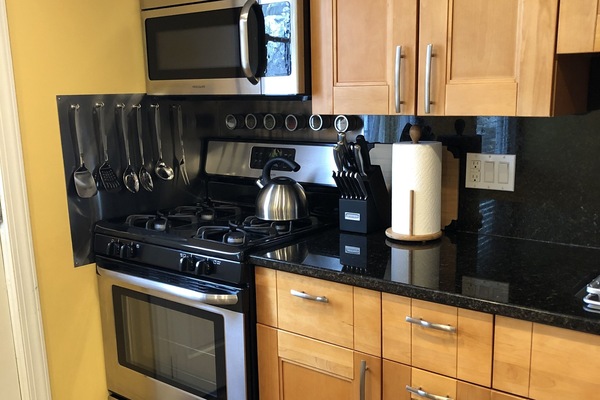 Micro-ondes, four, plaque de cuisson, lave-vaisselle