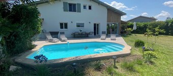 Beautiful house, swimming pool, 15 minutes from Hossegor beach