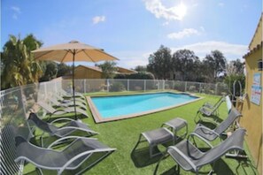 Piscine extérieure, piscine chauffée