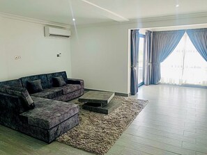 Fernseher, Netflix, Streaming-Dienste