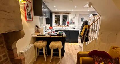 Luxury 2 bed cottage in the centre of Melbourne