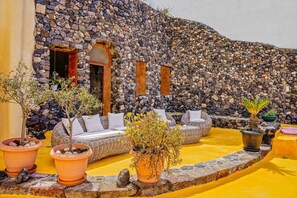 Terrace/patio - Sensyo Caves (Santorini)