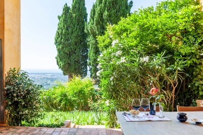 Garden Apartment with Sea view -- hilltop Medieval village, 10' from the Beach.