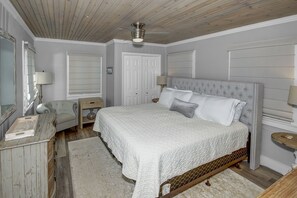 3 bedrooms, individually decorated, individually furnished, free WiFi
